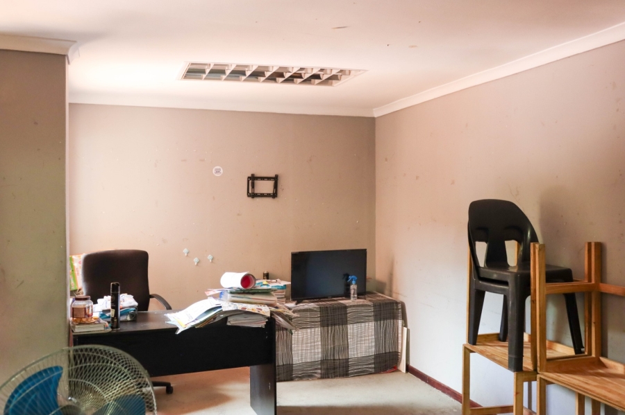 Commercial Property for Sale in Parow Western Cape